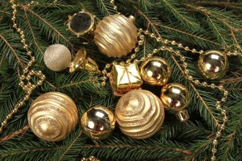 Prelit Christmas Trees: Decor to Make at Home